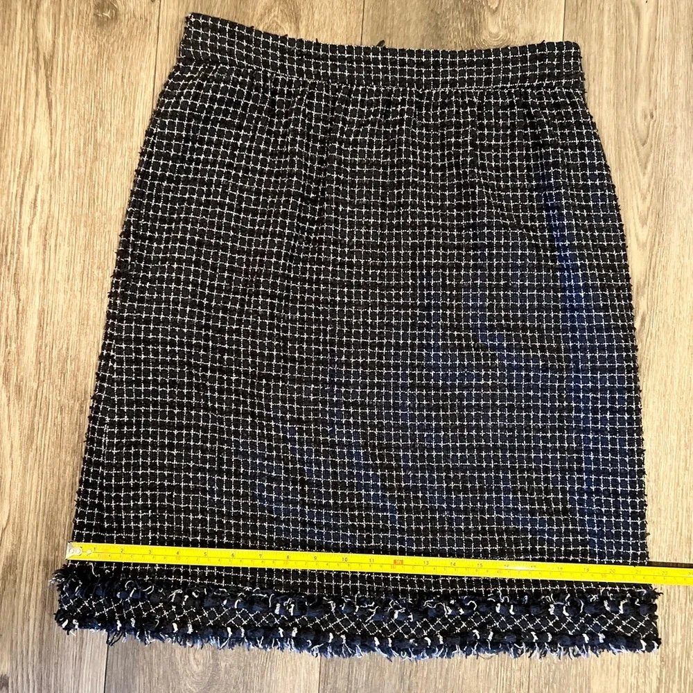 CHANEL PENCIL TWEED EMBELLISHED NAVY WHITE BLACK FRINGE SKIRT size 44/ no offers
